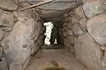玄室（羨道方向）