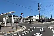 南口の駅前広場（2020年6月）