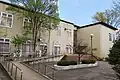 上田市立上田図書館