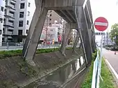 本郷駅付近（高架上は名古屋市営地下鉄東山線）（2011年（平成23年）4月）