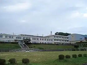 校舎遠景