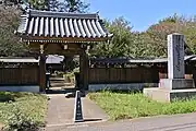 雨寶山 東光院 醫王寺の山門 (千葉県柏市)