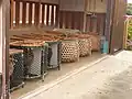 鵜篭に入れられた鵜鵜匠杉山喜規宅(ヤマジョウ)にて