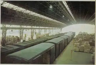 梅田貨物駅 新3号貨物ホーム内部（1966年）