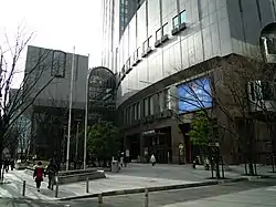 会場の梅田芸術劇場(2010年3月撮影)