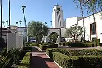 南側中庭