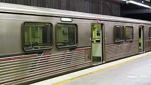 ユニオン駅に停車中の電車