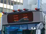 屋根上に取り付けられたマーカーランプが宇野自動車のバスの特徴