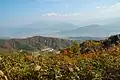 9. 八海山(遠方中央)