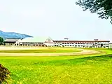 左から武道場・体育館・教室棟