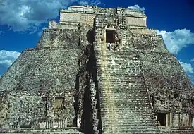 魔法使いのピラミッド