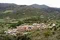 エレーラ山地山麓のビスタベリャ・デ・ウエルバの町
