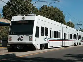 サンタクララバレー交通局ライトレール向け車両
