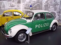 フォルクスワーゲン・1303（1973年）、前面ガラスが曲面ガラスに変更された。