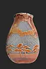 フランソワ＝ウジェーヌ・ルソー, 富士山の花瓶 "Vase Mont Fuji" 1884年, 装飾芸術美術館内ジャポニスムとアールヌーヴォーの間 (Salles Japonisme et Art Nouveau, Musée des arts décoratifs).