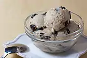 ラムレーズン・アイスクリーム