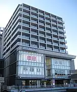 ビナフロント