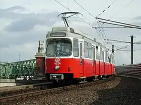 ウィーン(ウィーン地下鉄6号線)(2車体連接車)