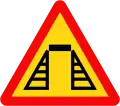213: 仮設道路橋あり