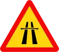 238: 高速道路あり