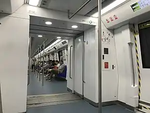 車両内部の様子