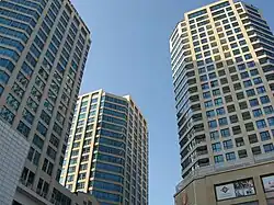 レダイハイン地区の複合商業施設