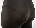 レギンス越し