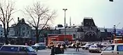 1992年の旧塗装時代の駅舎