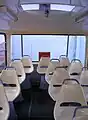 T4の後方には運転台がなく座席が設置されている