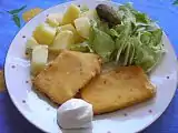 Vyprážaný syr ヴィプラジャニー・シィル（チーズに衣をつけてあげたもの）