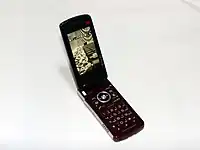 W53CA(フレアレッド)