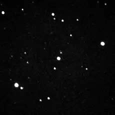 WASP-1(中央の恒星)