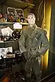 つなぎのM1943HBT作業服を着てHBT作業帽を被るマネキン（ルクセンブルク・軍事史国立博物館（ルクセンブルク語版）の展示物）