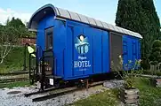Anger駅に近接する列車ホテル「Waggonhotel Anger」(2017年撮影)