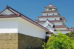 若松城(外観復元天守)