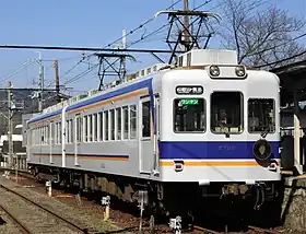 2270系2272F（南海時代からの一般塗装。現在は「おかでんチャギントン電車」にラッピング）
