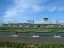 稚内空港ターミナルビル外観