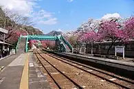 ホームと跨線橋(2023年4月)