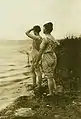 女性用の水着。1891年頃