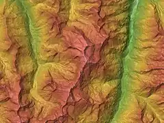 ヴァイスホルン周辺の地形図本峰は画像中央