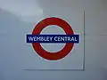 ロンドン地下鉄の駅名表示