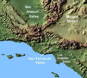 南カリフォルニアの地勢図、コネホ・バレーはサンフェルナンド・バレーの西の小さな山がちの地域
