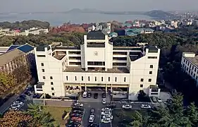 人文科学ビル