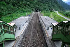 跨線橋から見たホーム