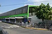 ソチミルコ駅(Xochimilco)は2008年に現在地へ移転した(2015年撮影)