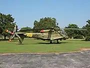 右後方より