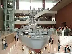大和ひろばの1/10戦艦大和(艦尾側)。