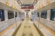 車内のロングシート部（YC1-1215）