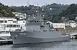 水中処分母船3号（YDT-03）（海上自衛隊横須賀基地にて2021年10月撮影）