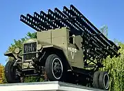 BM-13。レール型ランチャーを多連装化し、装輪車両に搭載している。